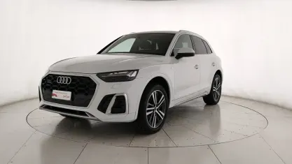 Second-hand Audi Q5 S-line plus 204 CP (150 kW) 2023 Alb SUV
