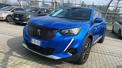 Usata Peugeot 2008 Allure 131 CV (96 kW) 2021 Blu SUV