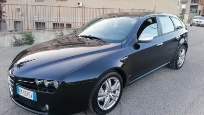 Usata Alfa Romeo 159 Distinctive 136 CV (100 kW) 2012 Nero Station wagon
