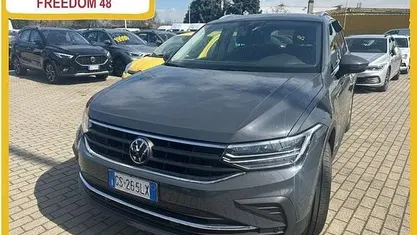 Usata VW Tiguan Life 150 CV (110 kW) 2023 Grigio SUV