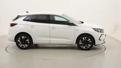 Usata Opel Grandland X Business Elegance 131 CV (96 kW) 2022 SUV