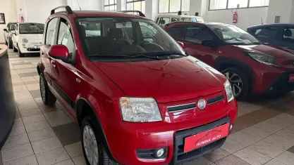 Usata Fiat Panda 4x4 60 CV (44 kW) 2010 Rosso Utilitaria