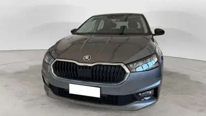 Usata Skoda Fabia Style 80 CV (58 kW) 2023 Grigio tetto nero Utilitaria