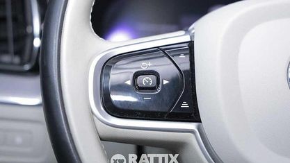 Usado Volvo XC60 Inscription 253 CV (186 kW) 2021 Negro SUV