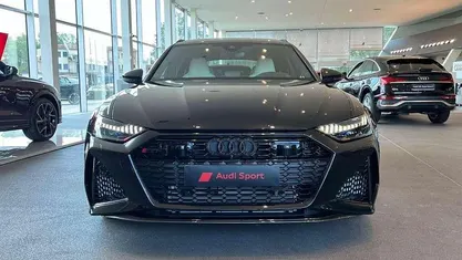 Usata 2022 Audi RS6 Ambiente Station wagon | 125.000 €