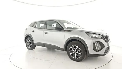 Begagnad Peugeot 2008 Style 102 HK (75 kW) 2025 Silver SUV