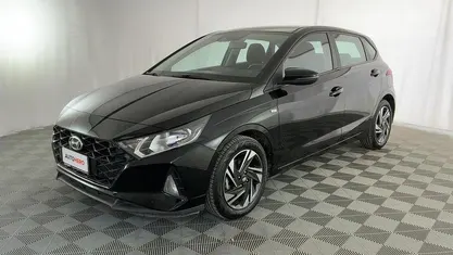 Käytetty Hyundai i20 101 HP (74 kW) 2022 Musta Viistoperä