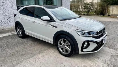 Usata VW Taigo R-line 110 CV (80 kW) 2023 Beige SUV