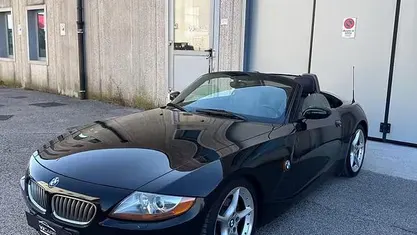Begagnad BMW Z4 231 HK (169 kW) 2003 Svart Cab