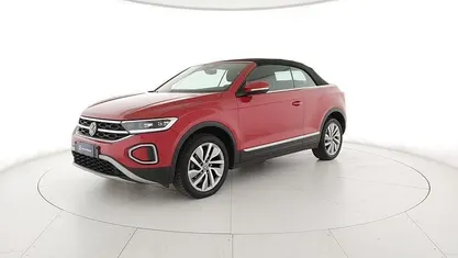 Usata VW T-Roc Cabriolet Style 150 CV (110 kW) 2023 Kings red metallizzato/black Cabrio