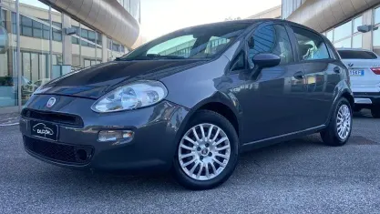 Usata Fiat Punto Street 69 CV (50 kW) 2015 Grigio Utilitaria