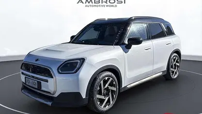 Bianco Usata 2025 Mini Cooper Countryman Favoured SUV | 40.000 € (Buon prezzo)