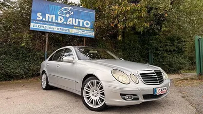 Usata Mercedes E320 Avantgarde 224 CV (164 kW) 2007 Argento Berlina