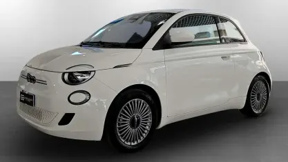 Usata Fiat 500e La Prima 42 kW (58 CV) 2023 Bianco Berlina
