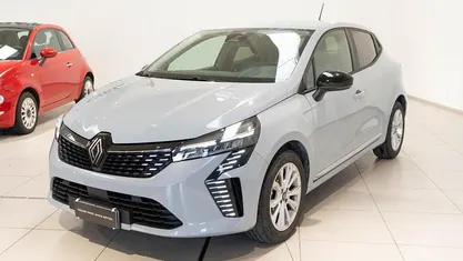 Usata Renault Clio V Evolution 101 CV (74 kW) 2024 Grigio Berlina