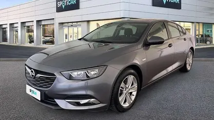 Grigio Usata 2020 Opel Insignia Business Tre volumi | 16.850 € (Buon prezzo)