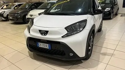 Bianco Usata 2025 Toyota Aygo X Trend SUV | 15.690 € (Buon prezzo)