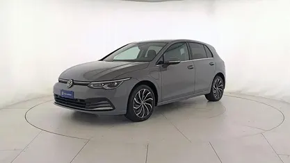 Usata VW Golf VIII Style 204 CV (150 kW) 2020 Moonstone grey Berlina