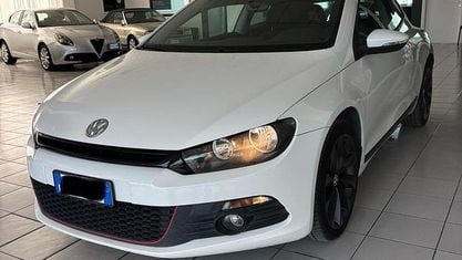 Usata VW Scirocco 140 CV (102 kW) 2011 Bianco Coupé
