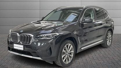 Käytetty BMW X3 Comfort Edition 190 HP (139 kW) 2021 Musta Katumaasturi