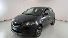 Nero vulcano Usata 2024 Lancia Ypsilon Gold Due volumi | 13.400 € (Buon prezzo)