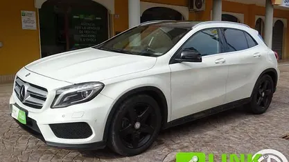 Usata Mercedes GLA220 Premium 170 CV (125 kW) 2014 Bianco SUV