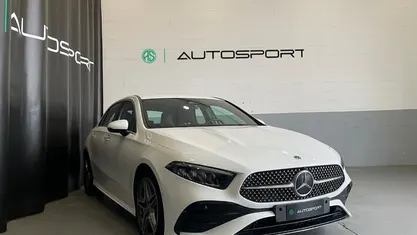 Usata Mercedes A180 AMG line 136 CV (100 kW) 2023 Bianco Berlina