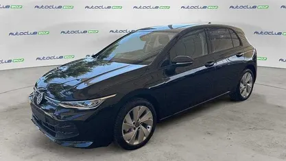 Nero Nuova 2025 VW Golf Life Tre volumi | 30.900 € (Ottimo prezzo)