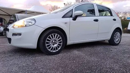 Bianco Usata 2016 Fiat Punto Street Tre volumi | 6500 € (Buon prezzo)