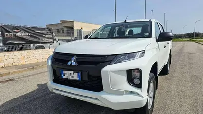 Bianco Usata 2021 Mitsubishi L200 Invite Pick-up | 22.400 € (Ottimo prezzo)