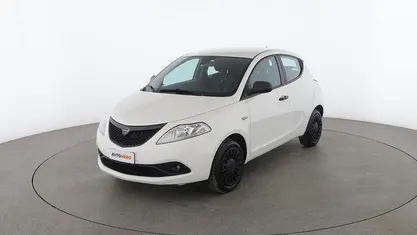Bianco Usata 2020 Lancia Ypsilon Silver Due volumi | 11.099 € (Buon prezzo)
