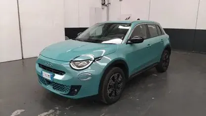 Usata Fiat 600 145 CV (106 kW) 2025 Azzurro SUV