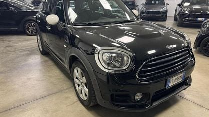Begagnad Mini Cooper D Countryman Business 150 HK (110 kW) 2018 Svart SUV