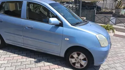 Usata Kia Picanto 65 CV (47 kW) 2007 Grigio Utilitaria