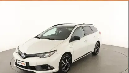 Usata Toyota Auris Touring Sports Edition 136 CV (100 kW) 2017 Bianco Station wagon