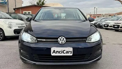 Blu/azzurro Usata 2016 VW Golf Highline Tre volumi | 8990 € (Buon prezzo)
