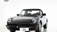 Usata 1990 Alfa Romeo Spider Cabrio | 23.800 €