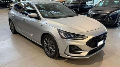Usata Ford Focus ST-Line 116 CV (85 kW) 2024 Argento metallizzato Berlina