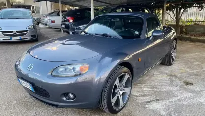 Usata Mazda MX5 126 CV (92 kW) 2008 Grigio Cabrio