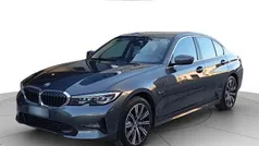 Grigio med Usata 2021 BMW 330e Advantage Tre volumi | 25.800 € (Super prezzo)