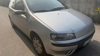 Usata Fiat Punto 80 CV (58 kW) 2003 Utilitaria