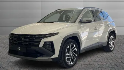 Nuova Hyundai Tucson 239 CV (175 kW) 2026 Atlas white SUV