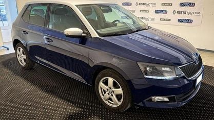 Usado Skoda Fabia Ambition 60 HP (44 kW) 2017 Azul Sedan
