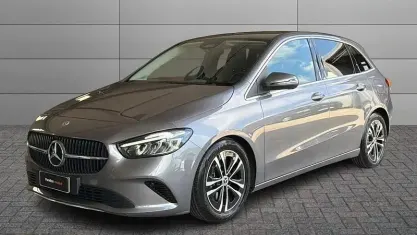 Usata Mercedes B180 Advanced Plus 116 CV (85 kW) 2024 Grigio Utilitaria