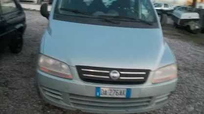 Usata Fiat Multipla Dynamic 103 CV (75 kW) 2006 Verde Monovolume