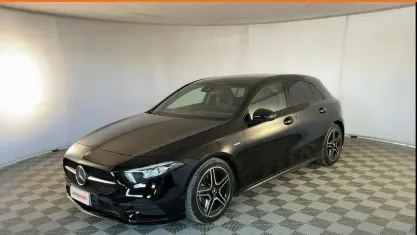 Begagnad Mercedes A180 Premium 116 HK (85 kW) 2021 Svart Sedan