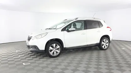 Usata Peugeot 2008 Allure 82 CV (60 kW) 2014 Bianco / pastello SUV