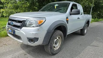 Grigio Usata 2011 Ford Ranger XL Pick-up | 13.800 € (Ottimo prezzo)