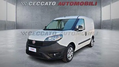 Usata Fiat Doblò 95 CV (69 kW) 2018 Blu Monovolume