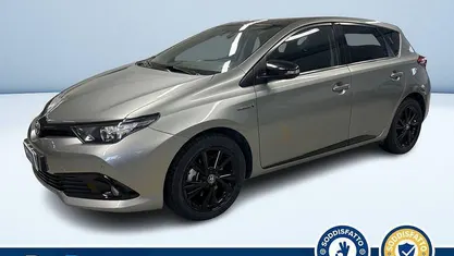 Usata 2018 Toyota Auris Hybrid Edition Tre volumi | 13.700 € (Buon prezzo)